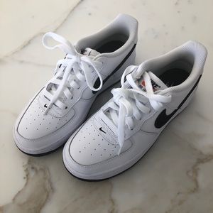 Nike Air Force 1 - BNWT